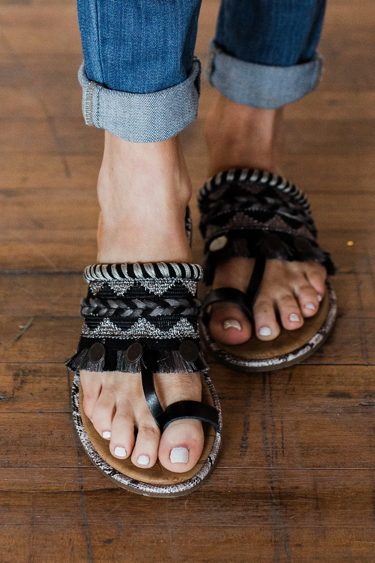 Blowfish Raelynn Sandals- Black