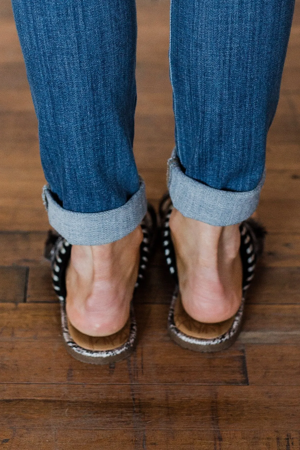 Blowfish Raelynn Sandals- Black