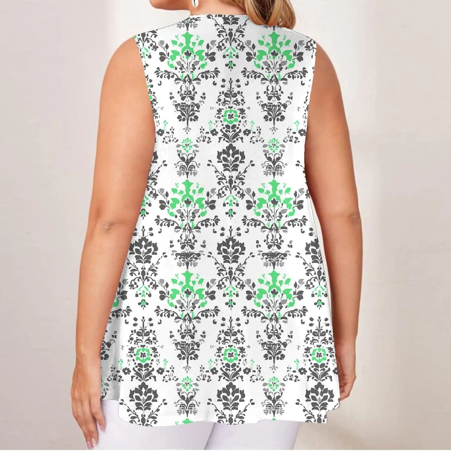 Fashion Print Plus Size Tank Tops for Women, Loose V-Neck Summer Sleeveless Casual Shirts Ruffle Hem Vacation Clothes