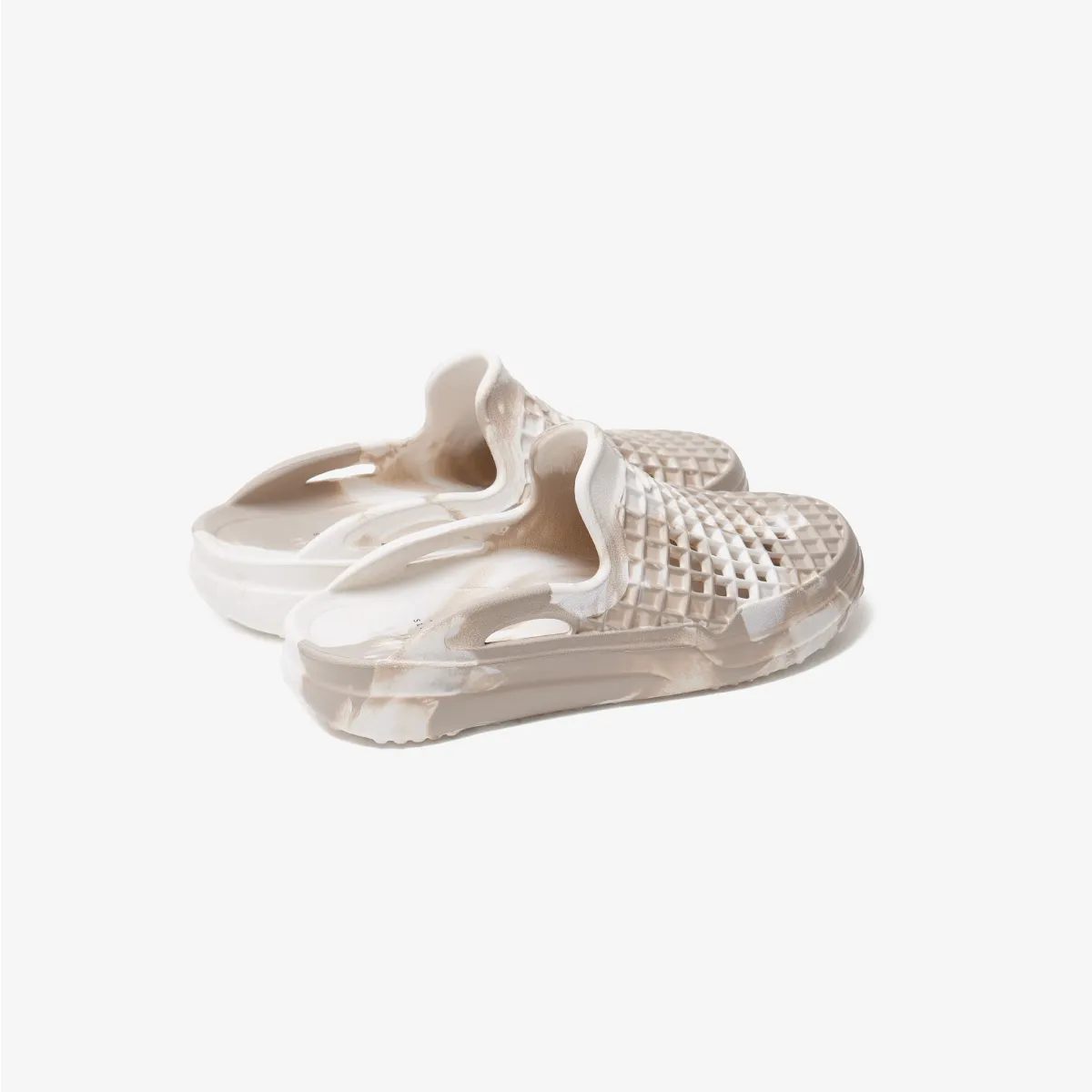 Slowtide x Lusso - Scenario Slide