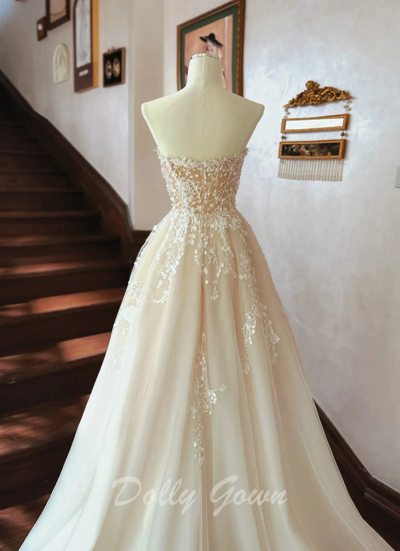 Sweet Floral Lace Strapless A-line Sheer Champagne Wedding Dress